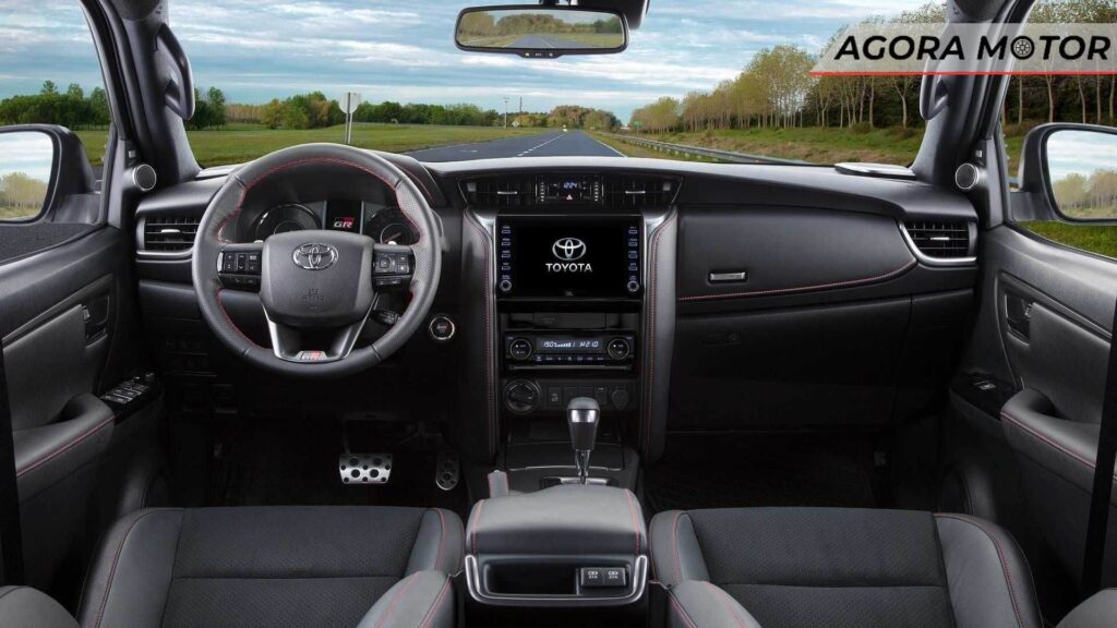 Foto do interior da SW4 2024