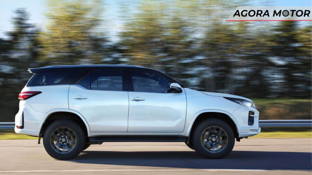 Foto de um Toyota SW4 2024