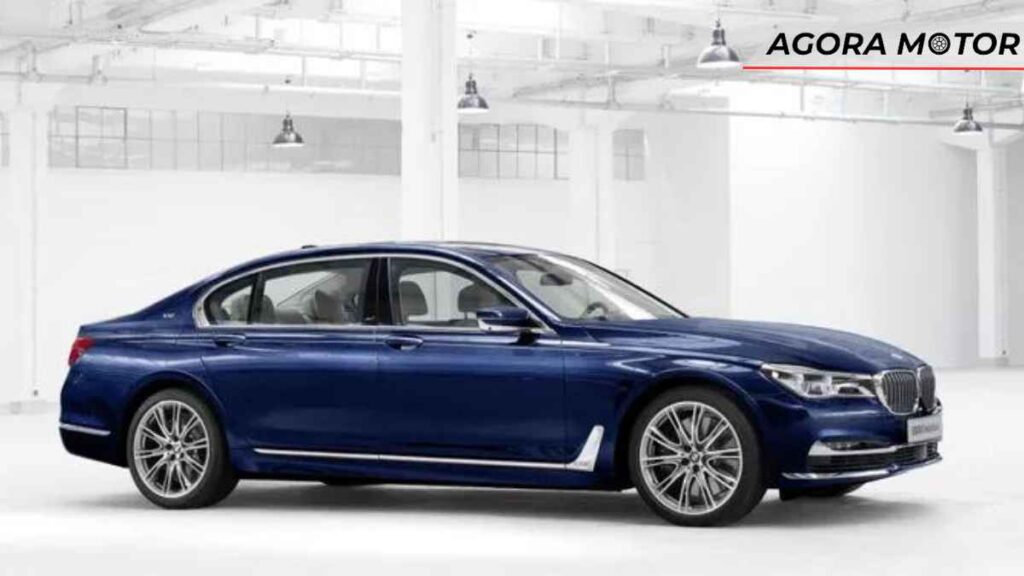2018 M760Li