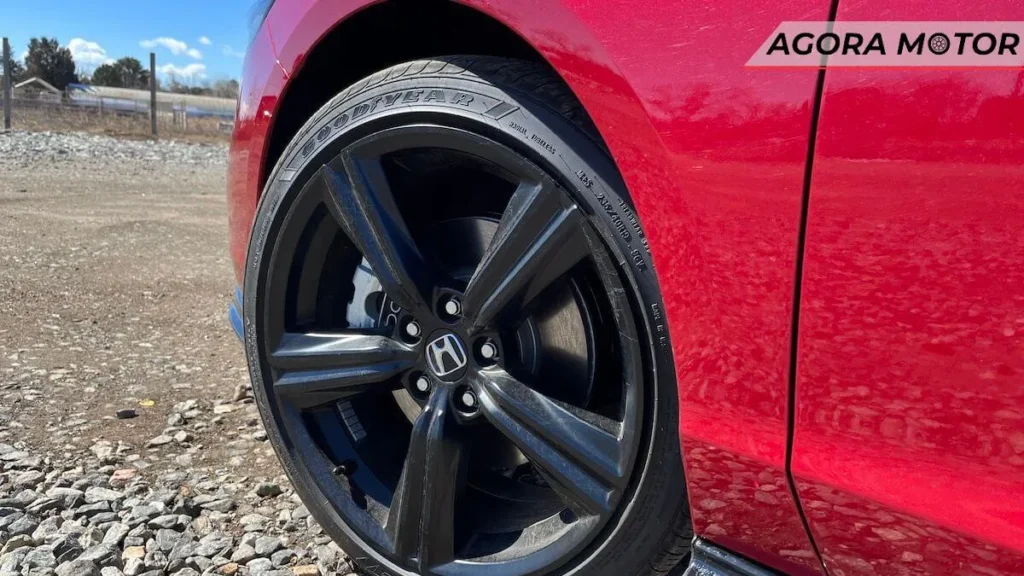 3 motivos para não colocar rodas e pneus maiores em seu carro (seja ele elétrico ou não)