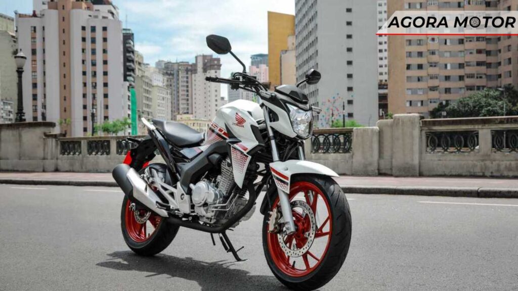 CB 250F branca.