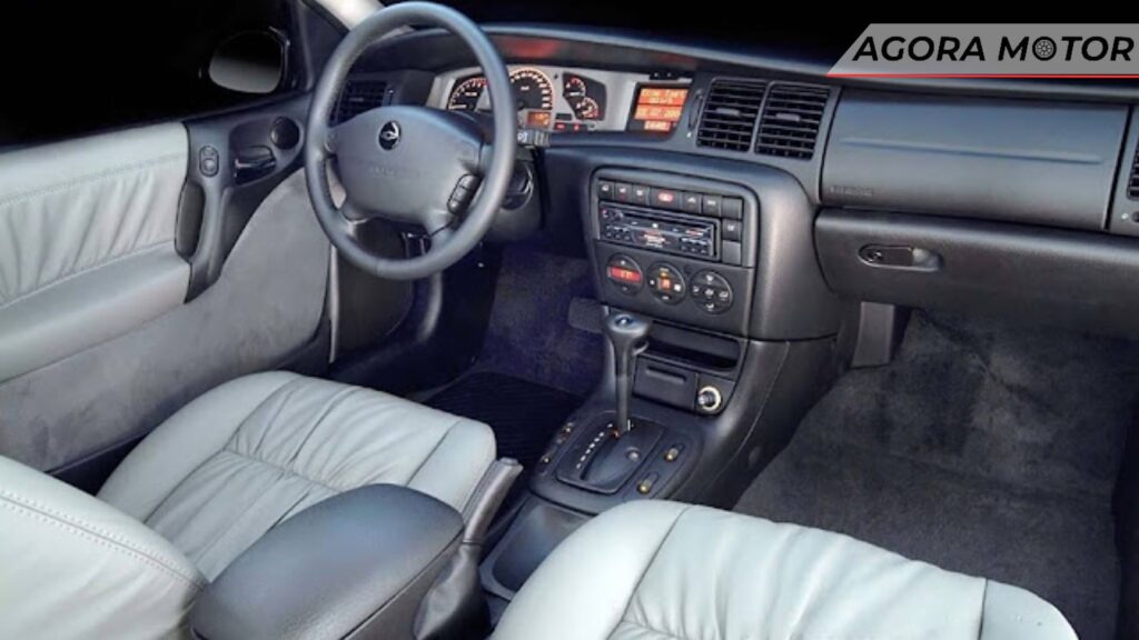 Interior do Vectra em 2024.