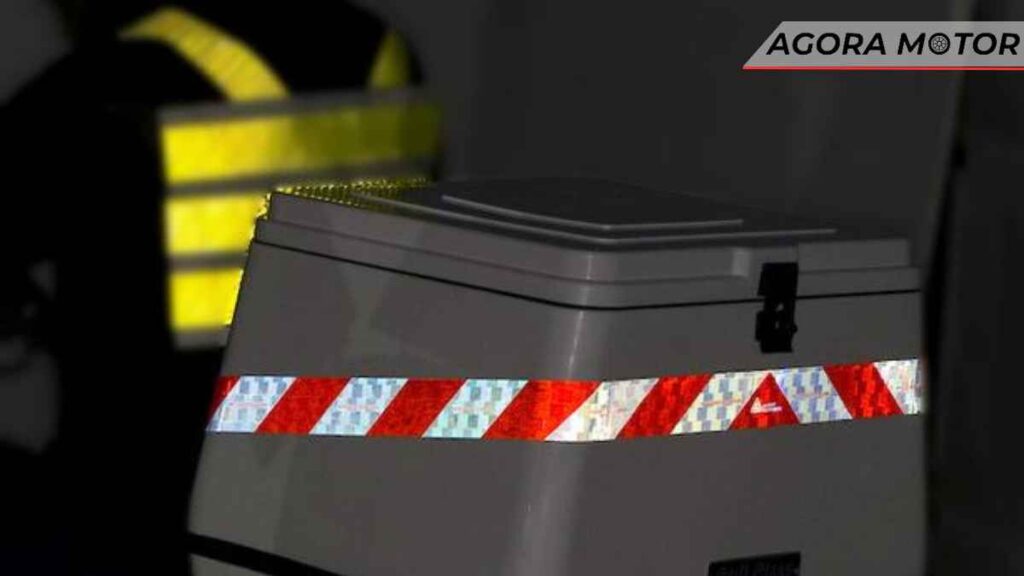 Faixas refletivas no baú