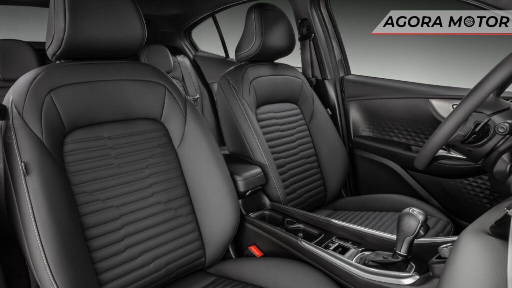 Bancos em couros do Fastback.