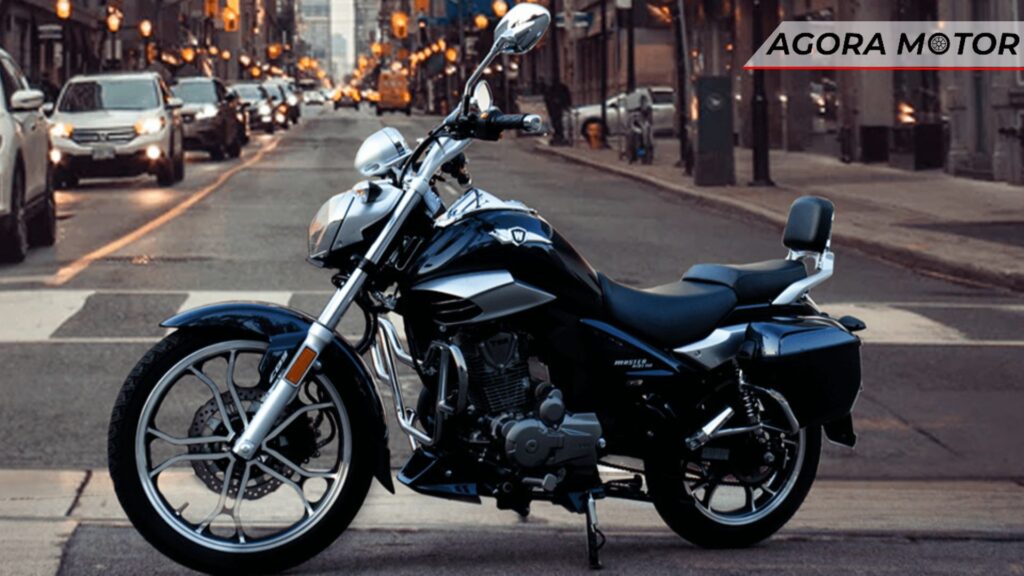 Lateral da Master Ride 150.