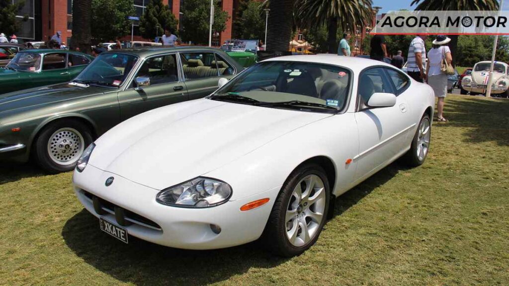 Jaguar XK8