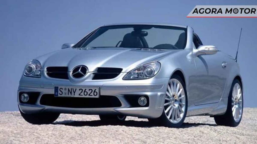 Mercedes-Benz SLK 55 AMG (R171) - ~$24,000 (R$ 118.320)