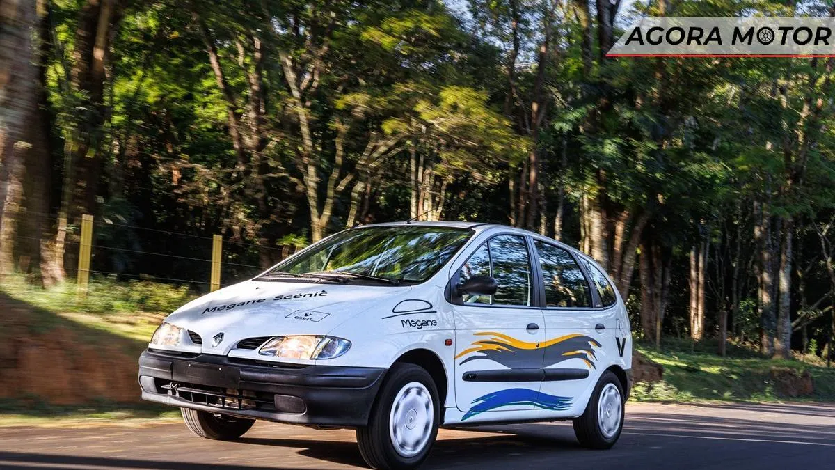 A 25 anos, Renault Mégane Scénic foi lançado no Brasil e revolucionou o carro família