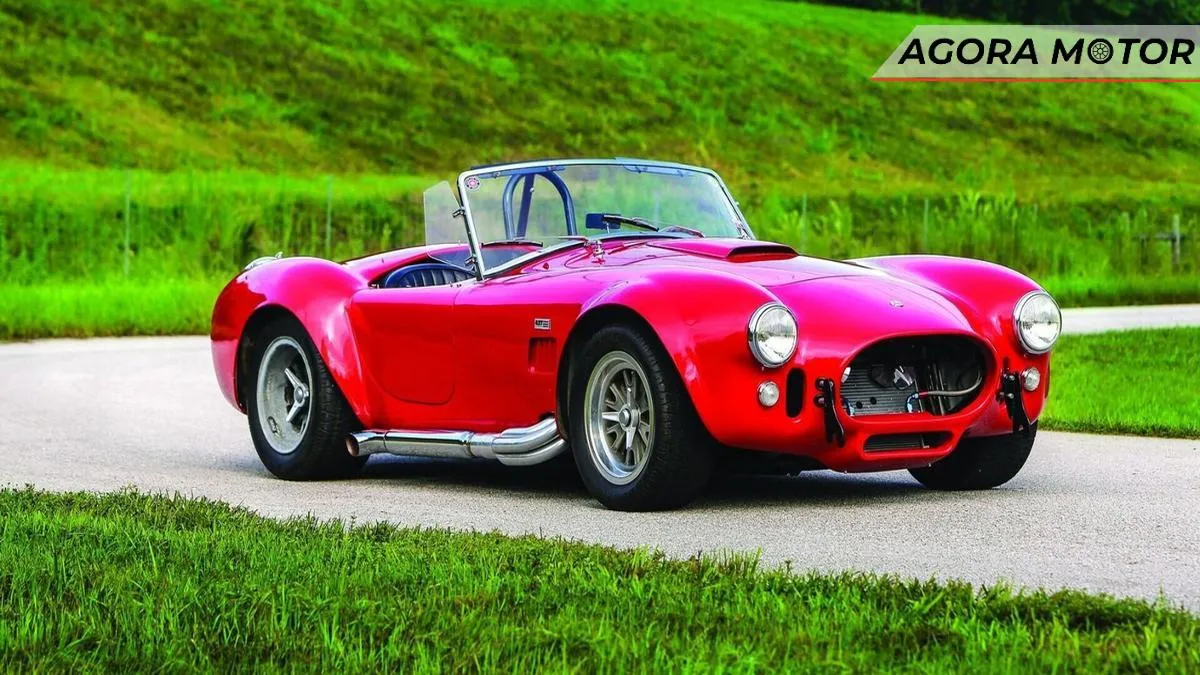 AC Shelby Cobra: Como um carro esportivo britânico se tornou um ícone cultural americano? AC Shelby Cobra: Como um carro esportivo britânico se tornou um ícone cultural americano?