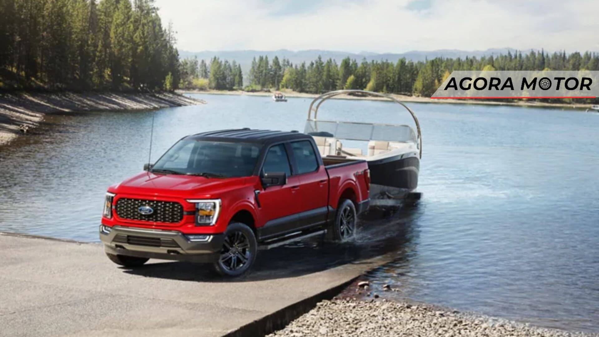 F-150 vermelha rebocando um barco