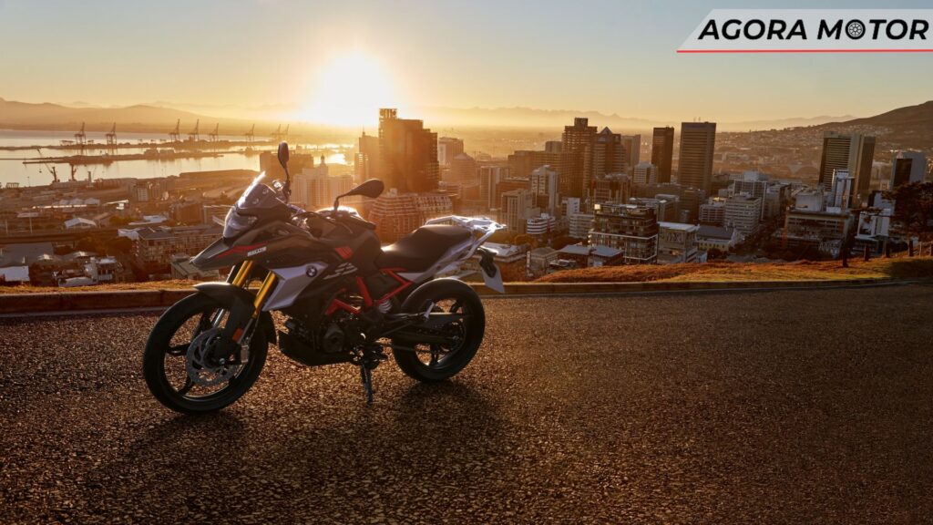 G 310 GS 2024 com detalhe no sol