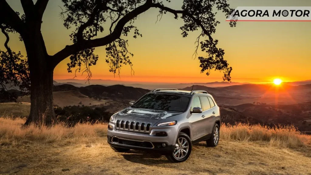 Jeep fala para proprietários de Cherokee estacionarem do lado de fora por risco de incêndio
