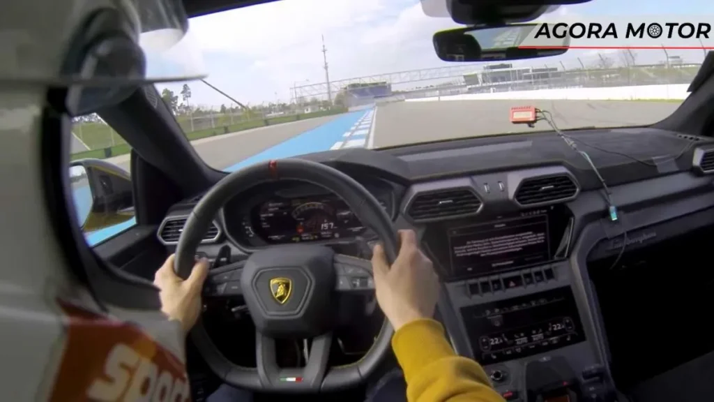 Lamborghini Urus Performante mais rápido do que Porsche 718 Cayman GTS!
