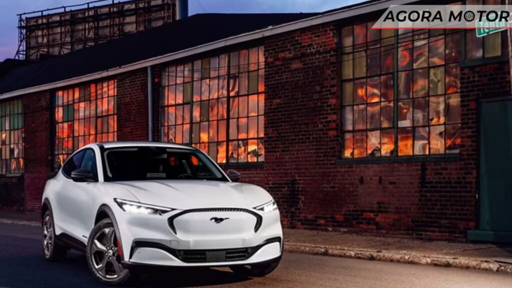 Mustang Mach-e 2024 branco