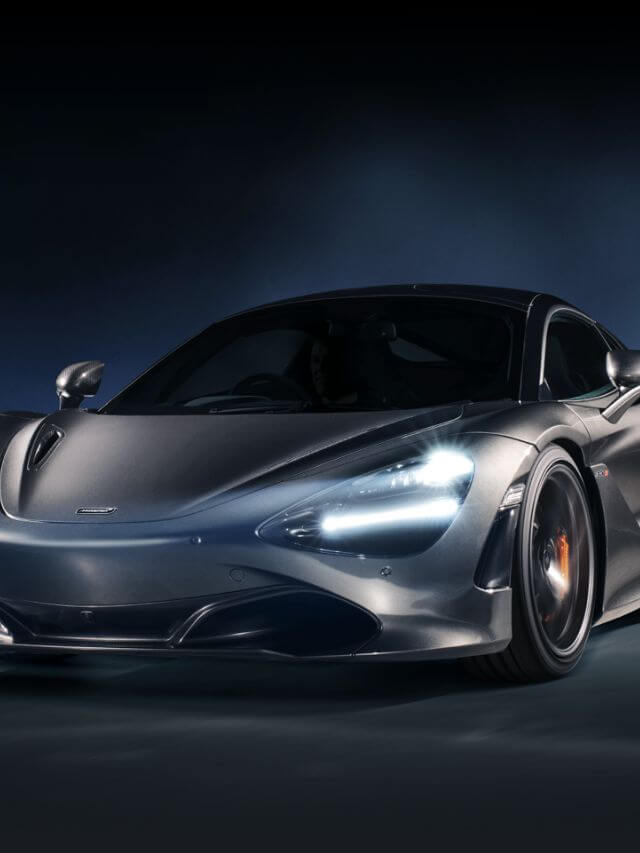 McLaren 720S 2023.