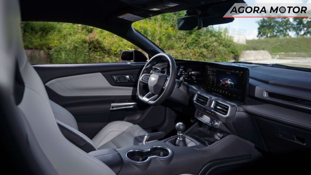 Interior de um Mustang 2024