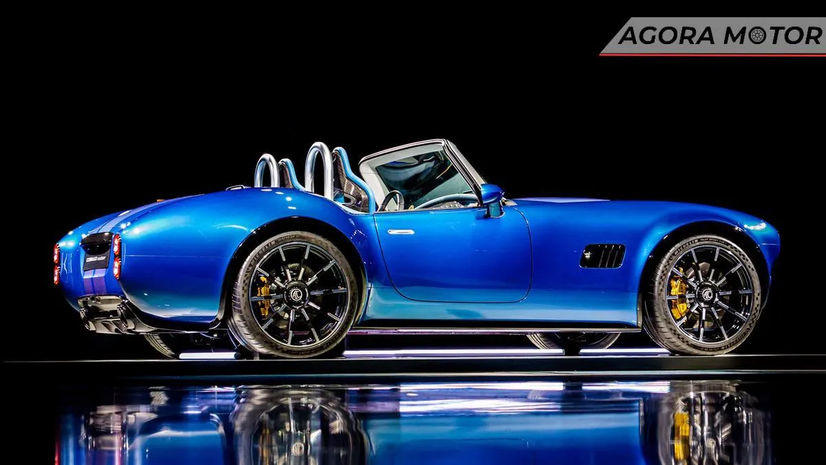 Novo AC Cobra GT é lançado, com motor V8 de 654 cv