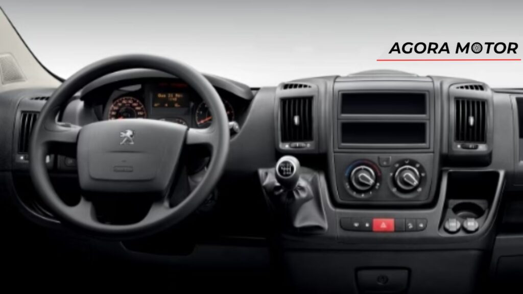 Interior da Boxer 2024