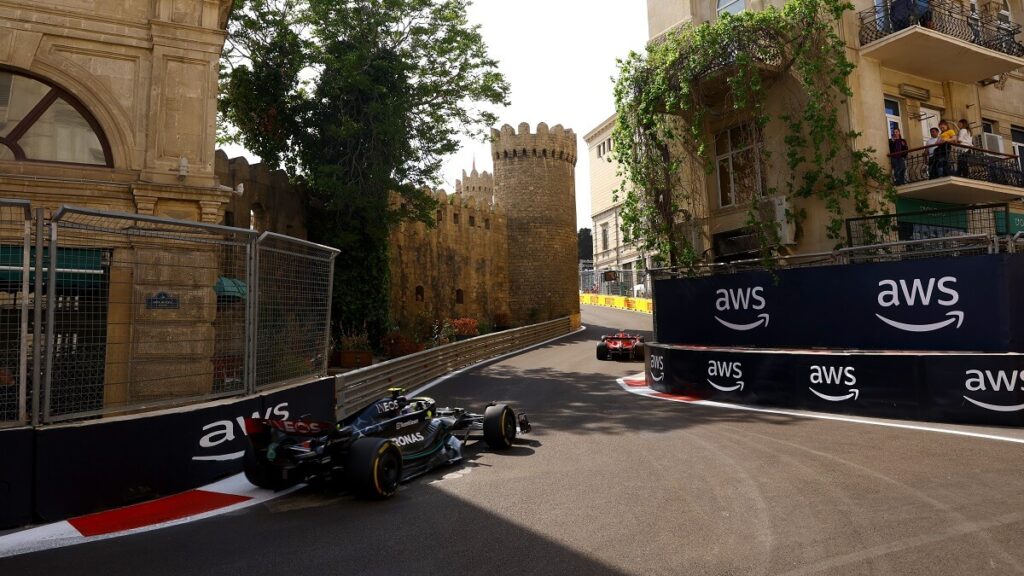 Mercedes e Ferrari em duelo na pista: Pilotos com mais chances de se sagrar campeões da formula 1