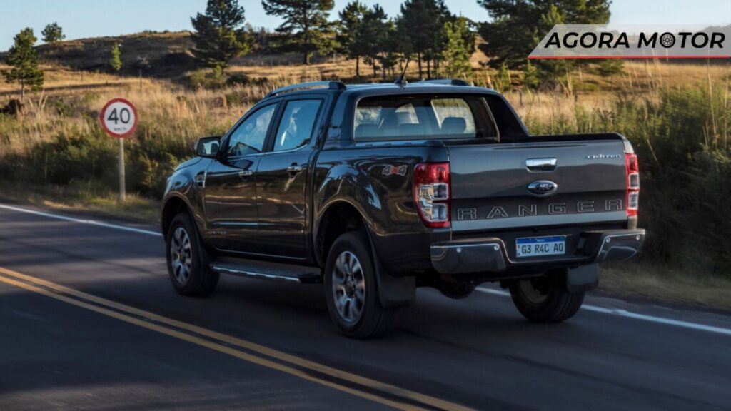 Foto panorâmica da Ranger 2024 em movimento