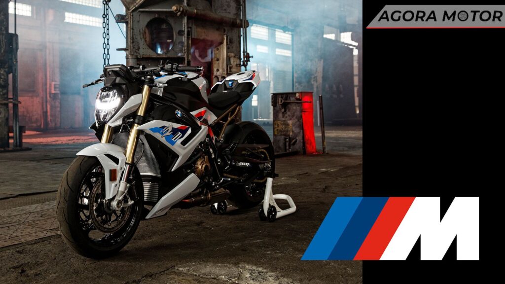 S 1000 R 2024 na cor branca