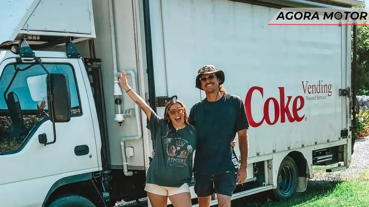 Velho caminhão da Coca-Cola vira uma casa sobre rodas: veja o projeto de casal Velho caminhão da Coca-Cola vira uma casa sobre rodas: veja o projeto de casal