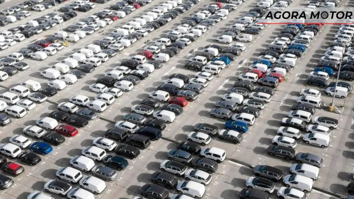 Vendas de veículos usados caem 21% em abril (Fenabrave) Vendas de veículos usados caem 21% em abril (Fenabrave)