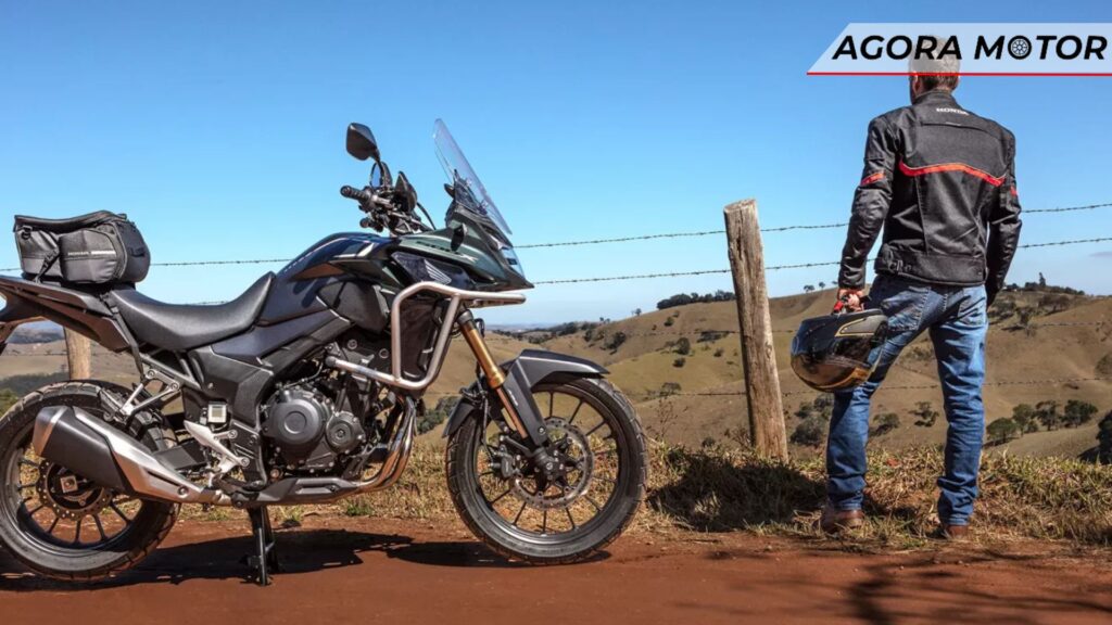 Lateral da CB 500x 2024.