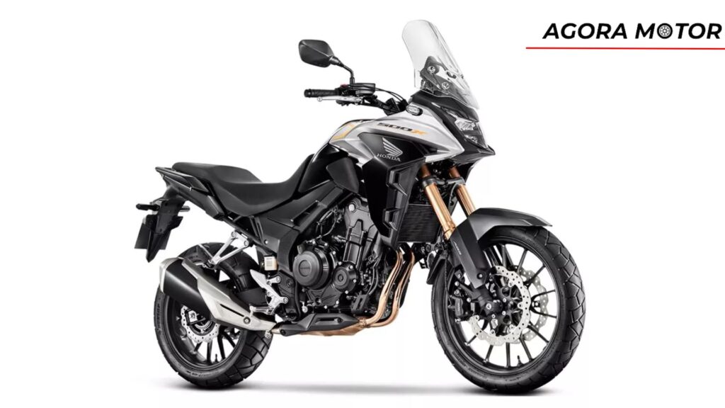 CB 500X na cor prata.