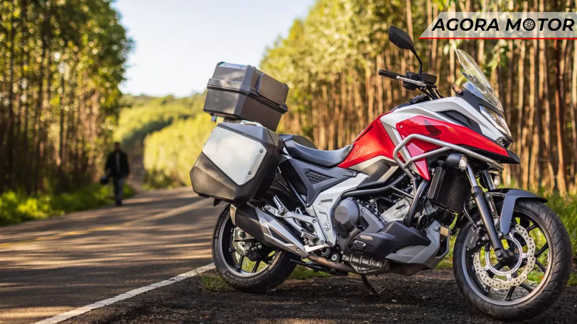 Lateral da Honda NC 750X 2024.