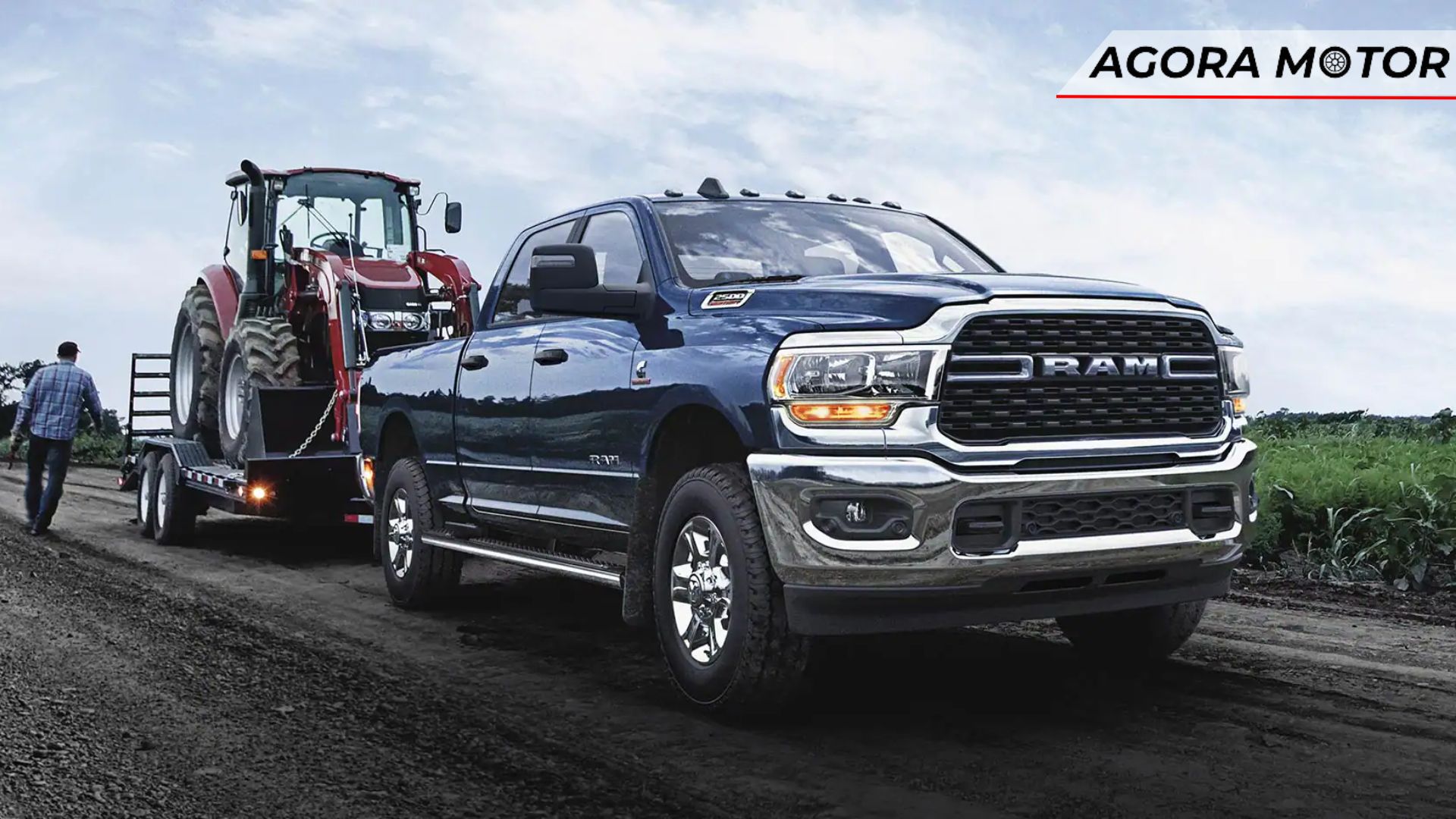 RAM 2500 puxando um trator.