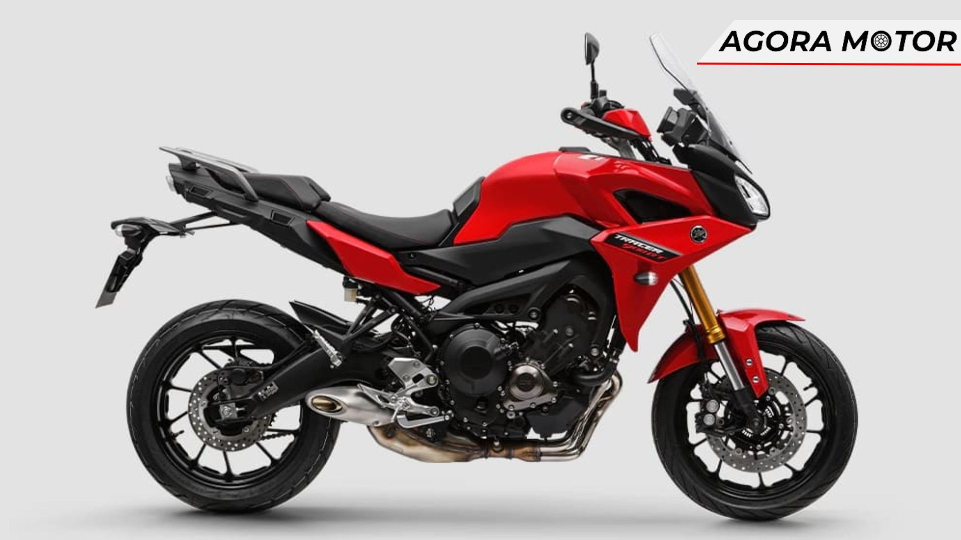 Yamaha Tracer 900 GT 2024 vermelha.