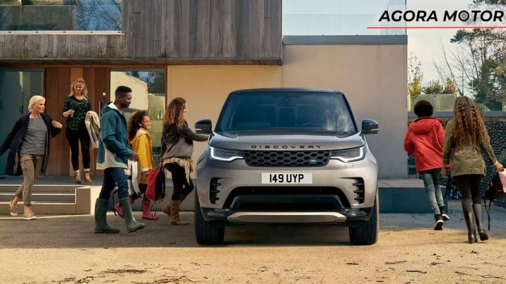 Foto frontal de um Discovery 2024