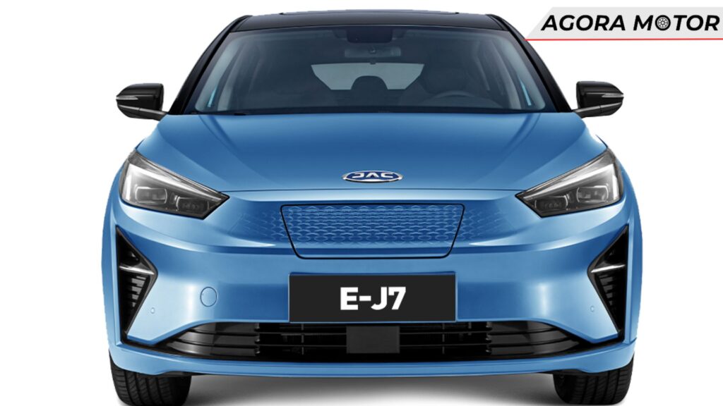 Imagem frontal de um eJ7 2024 azul