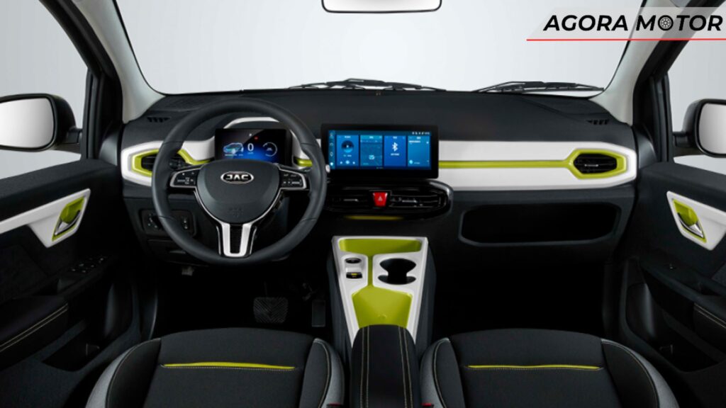 Interior de um Jac E-JS1 2024