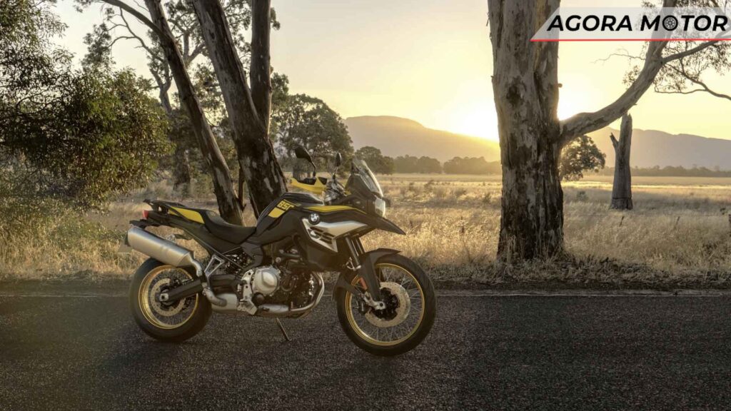 F 850 GS 2024 em movimento na estrada