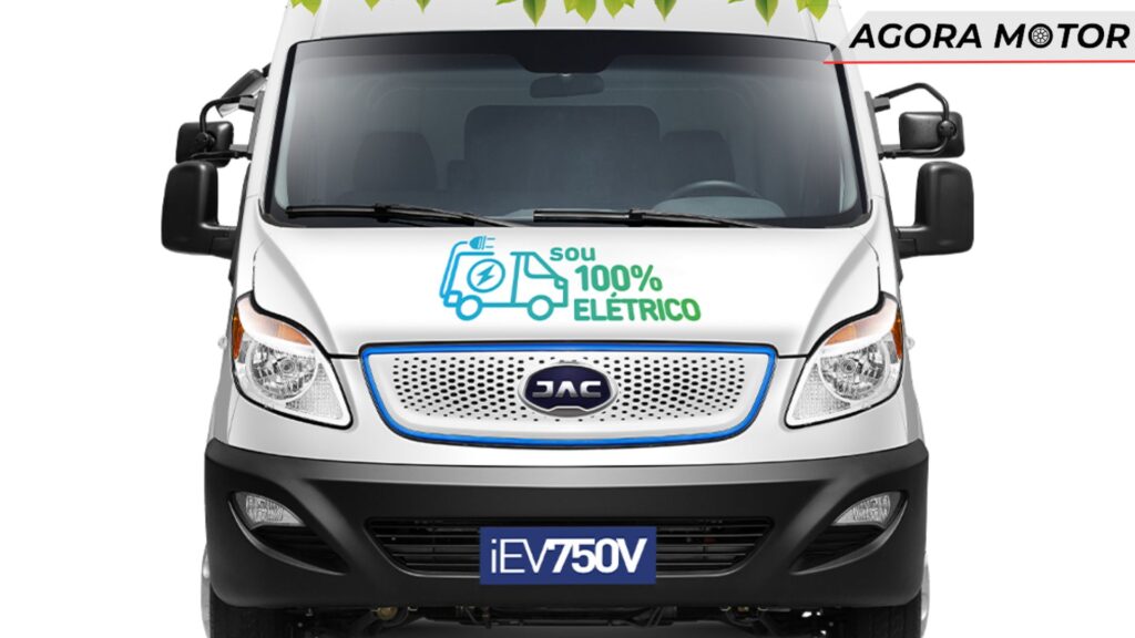 Foto frontal de um iEV 750V 2024