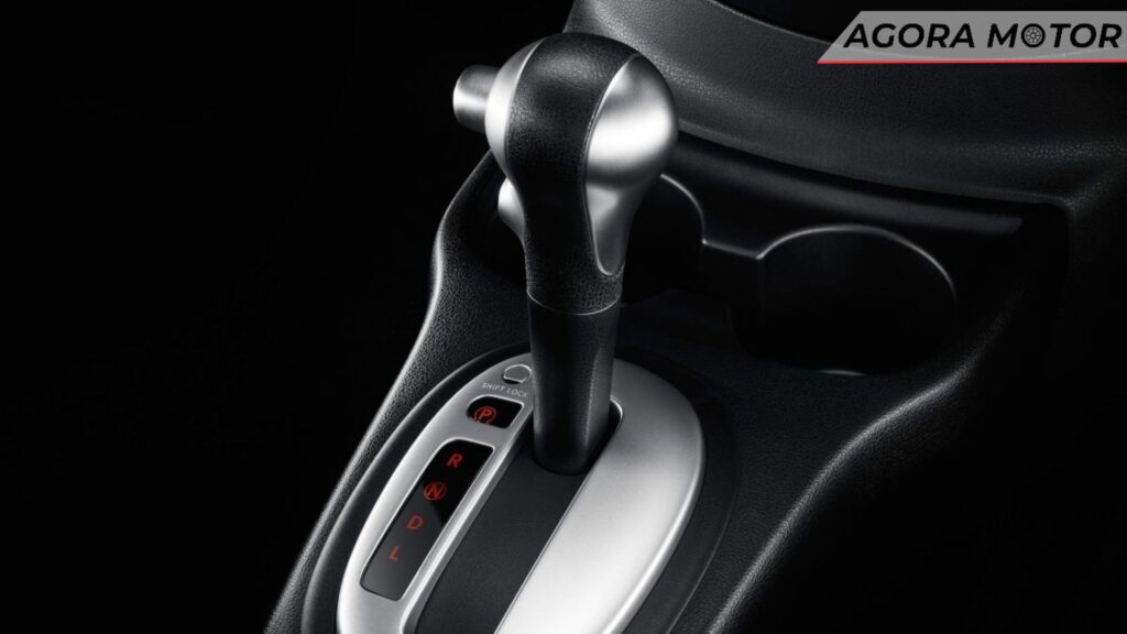 Foto do câmbio do March 2024