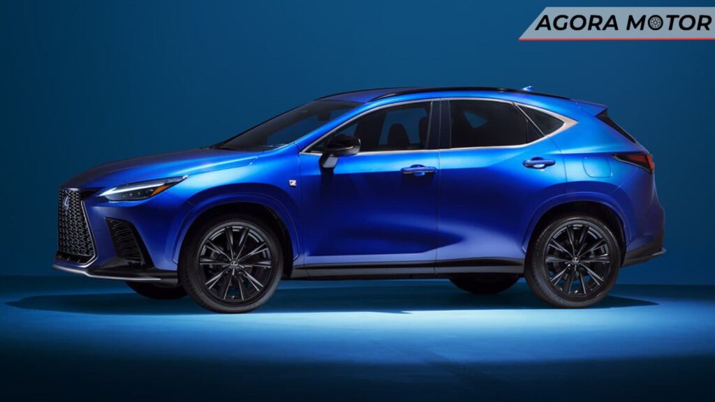 Foto lateral de um NX 2024 azul