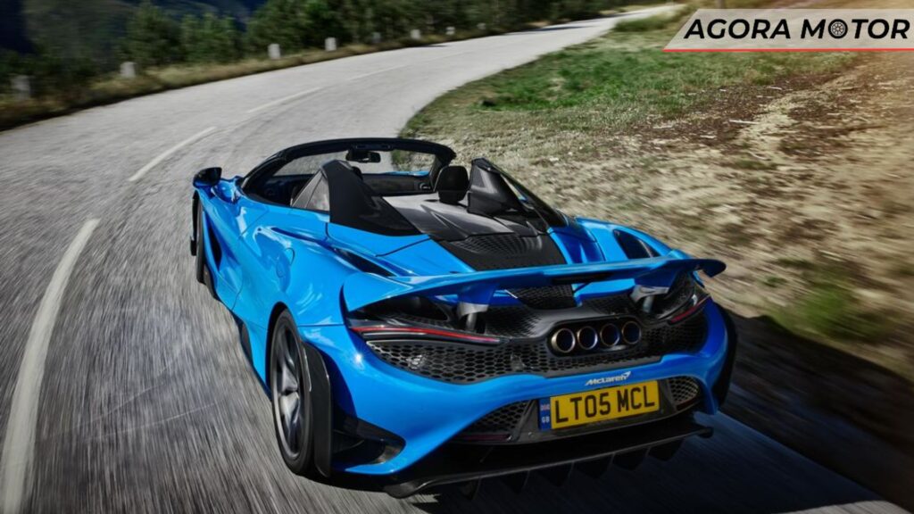 McLaren 765LT 2024 azul
