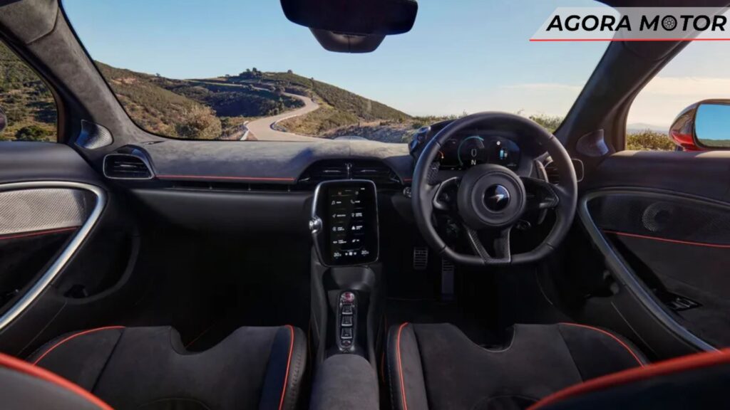 Interior de um Artura 2024