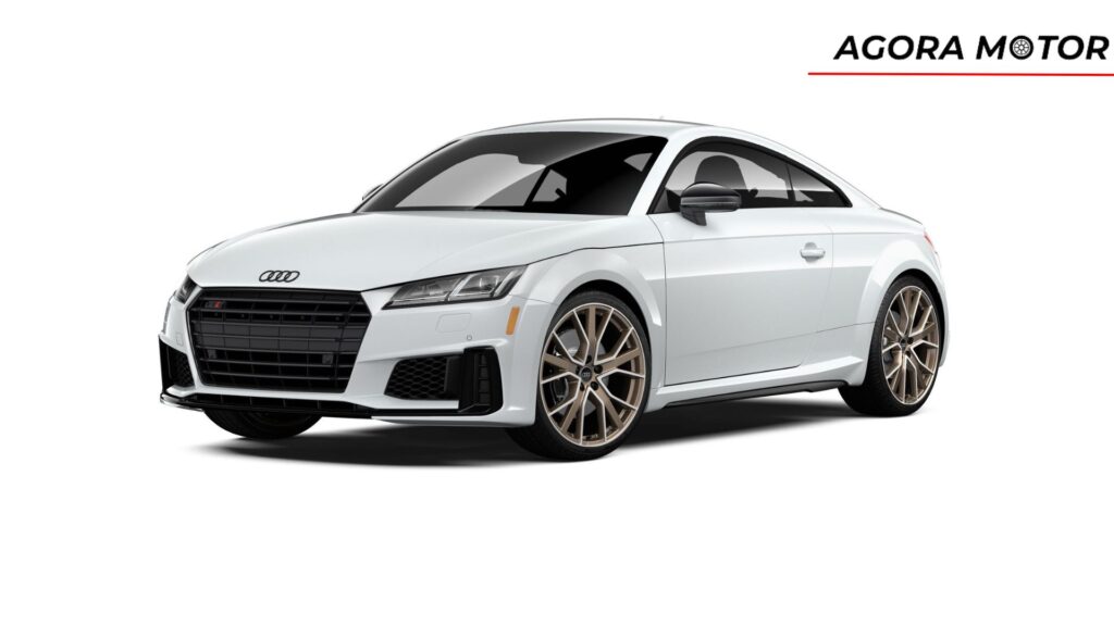Audi TT na cor branca.