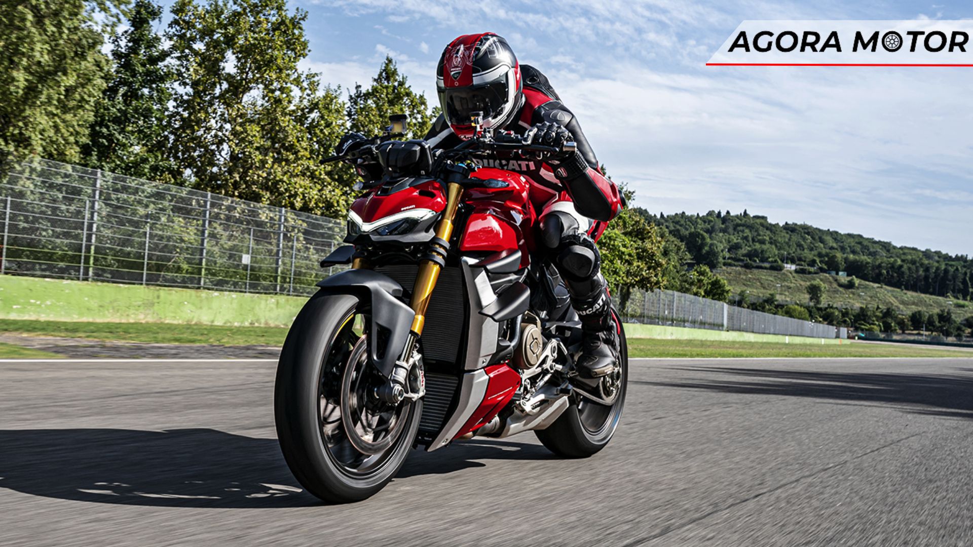 Streetfighter V4 S acelerando.