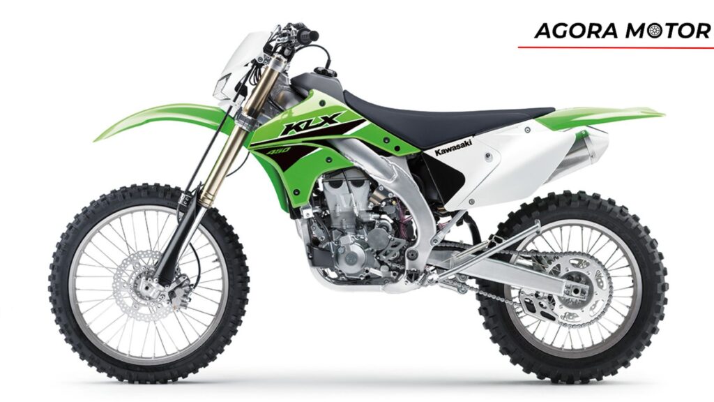 Lateral da KLX 450R.