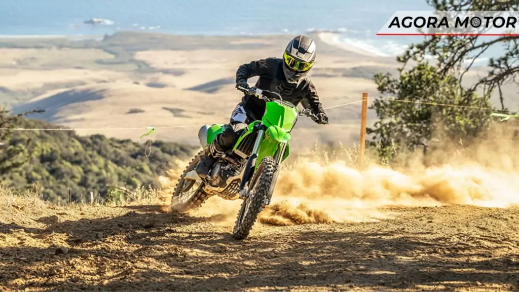 KX 250X em um enduro.