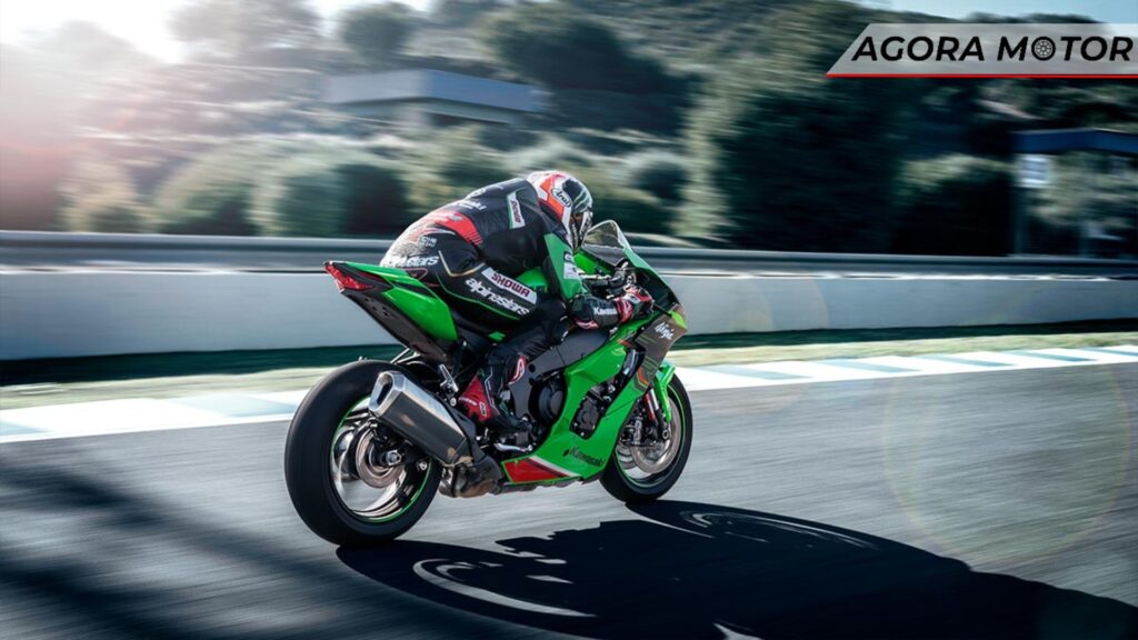 ZX-10R acelernado.