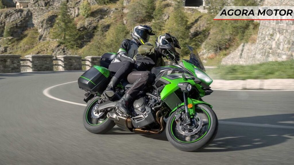 Versys 650 2024 na curva.