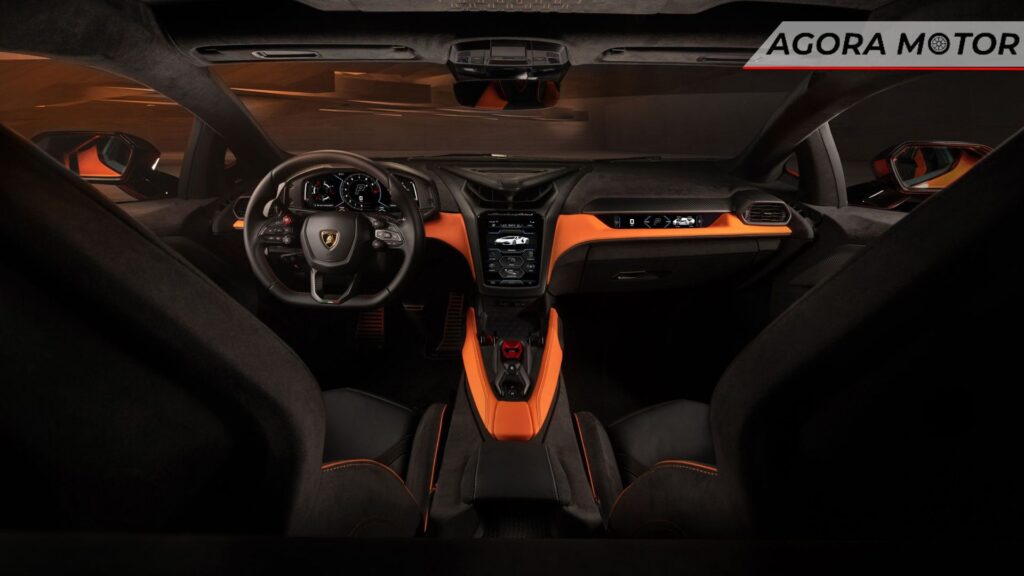 Parte interna do Revuelto 2024.