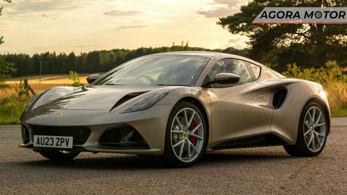 Lotus Emira V6 de quatro cilindros para celebrar a estreia pública em Goodwood!