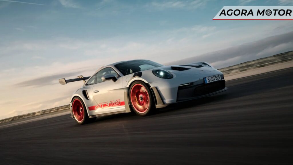 Porsche 911 2024 GT3 RS.